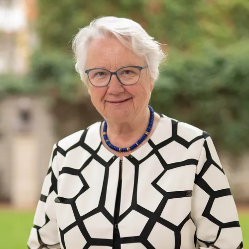 Portrait of Annette Schwavan, Chair of Board, Hertie Foundation